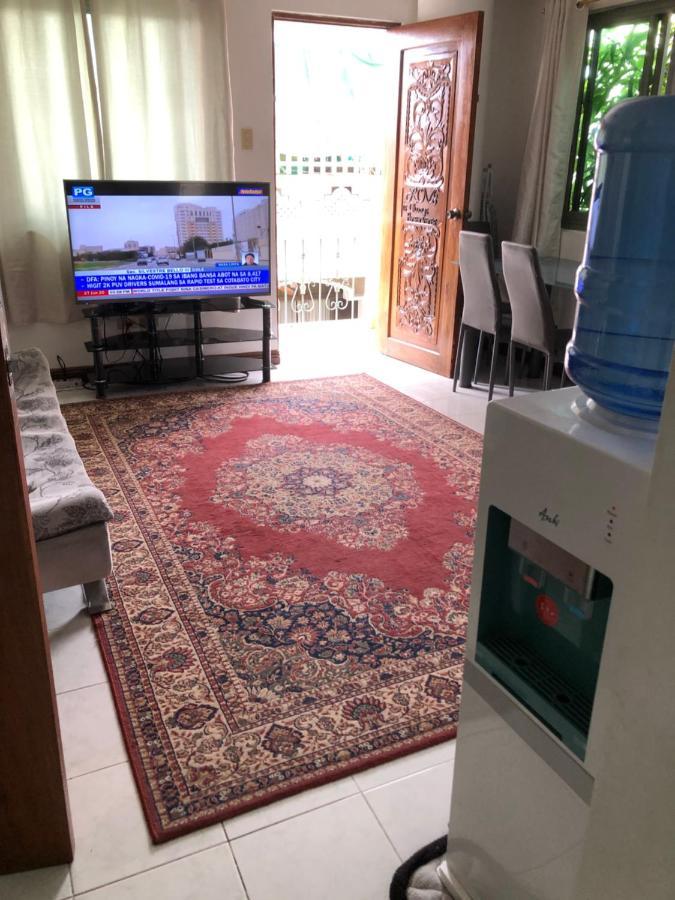 The Mansion - Backpackers Near Airport Apartment Manila Bagian luar foto