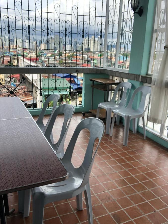 The Mansion - Backpackers Near Airport Apartment Manila Bagian luar foto
