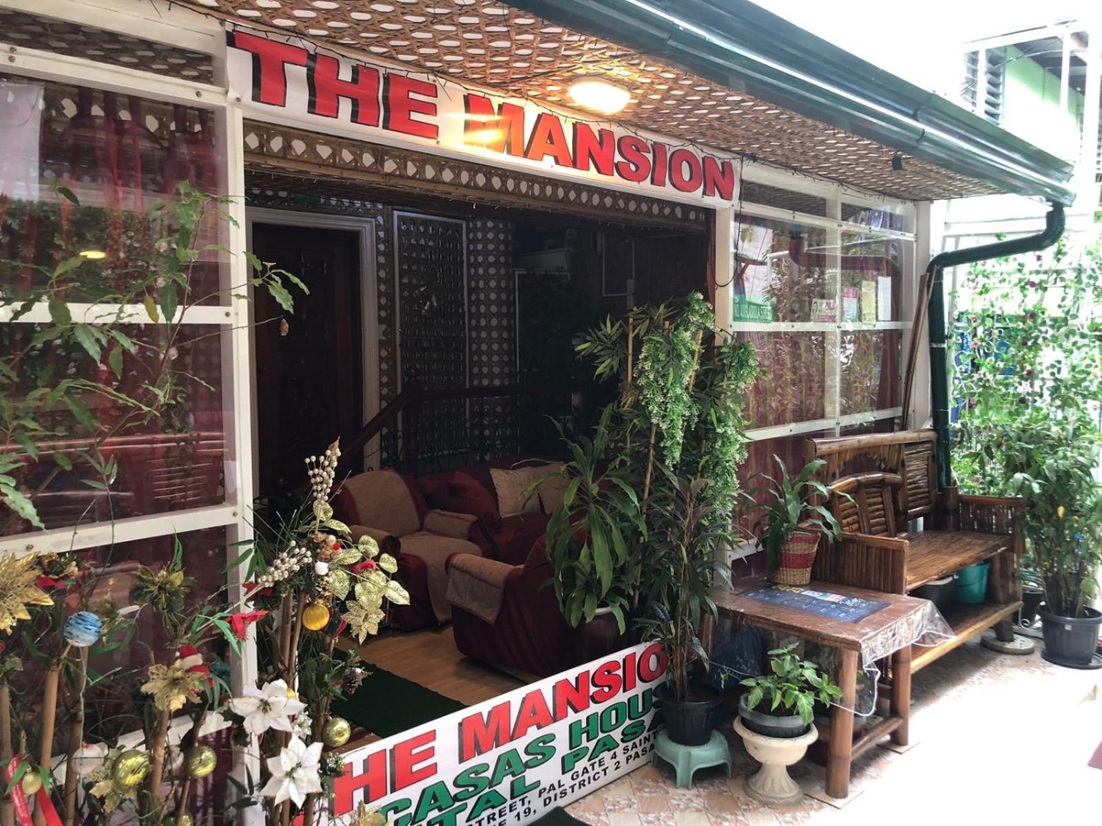 The Mansion - Backpackers Near Airport Apartment Manila Bagian luar foto